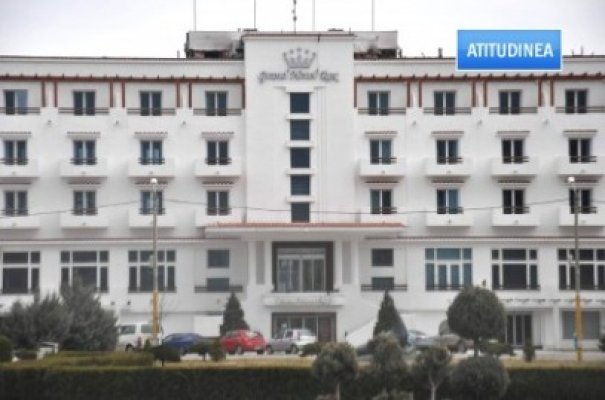 Atitudinea: Vezi care e nota de plată a incendiului care a scos din circuitul turistic hotelul Rex din Mamaia